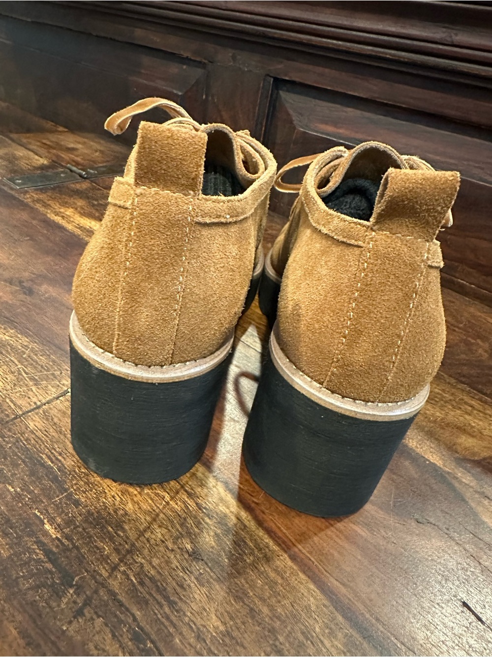 Kelsi Dagger Brown Suede Olga Platform Chukka - Picture 3 of 6